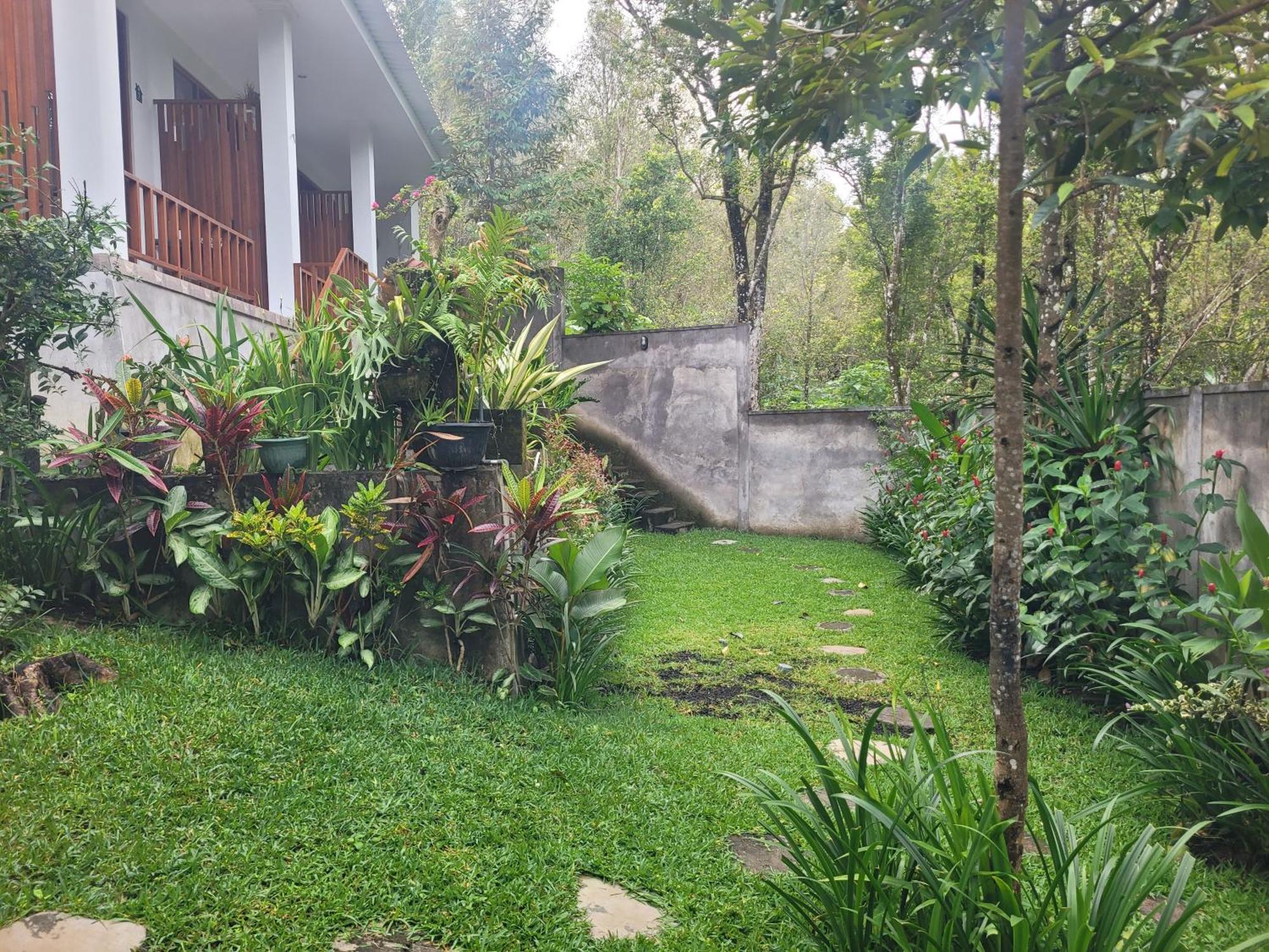Umah Yugadi Bali Apartman Munduk Kültér fotó